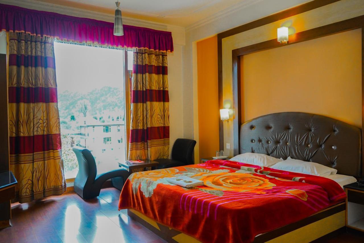 Hotel Akash Regency Manāli Exterior foto